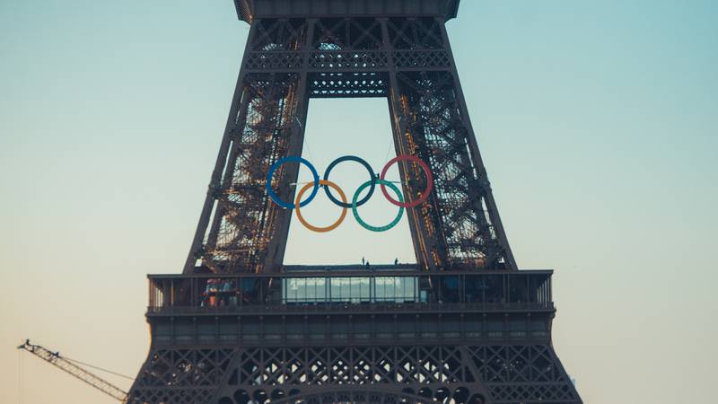 Eiffel Tower with the Olympic rings displayed