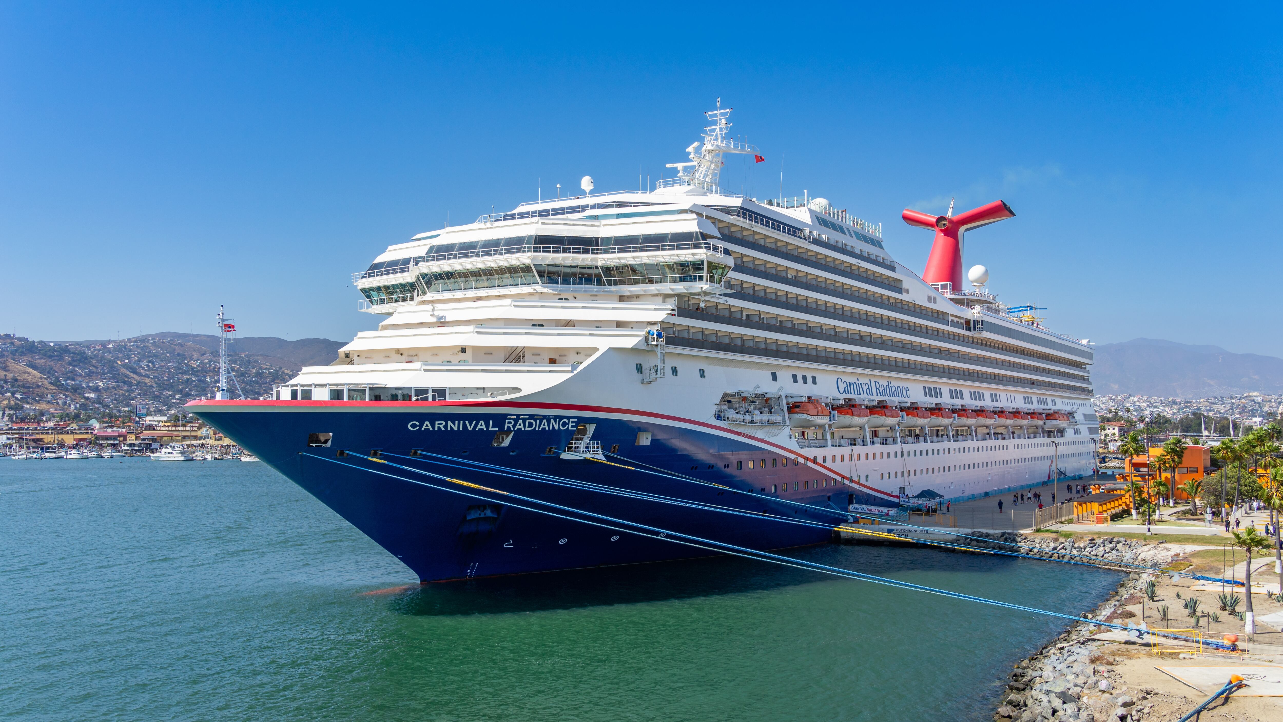 Carnibal Radiance cruise ship