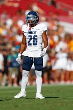 LOS ANGELES, CA - SEPTEMBER 03: Rice Owls defensive back Gabe Taylor (26) during a college football game between the Rice Owls and the USC Trojans on September 03, 2022, at the Los Angeles Memorial Coliseum in Los Angeles, CA. (Photo by Jordon Kelly/Icon Sportswire via Getty Images)